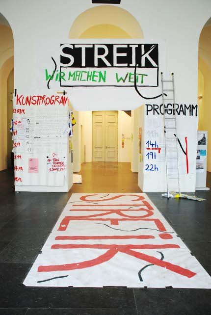 Uni_Besetzung_Akademie_der_KuÂ¦Ãªnste_Nov_2009_47
