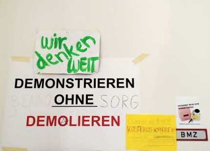 Uni_Besetzung_Akademie_der_KuÂ¦Ãªnste_Nov_2009_83