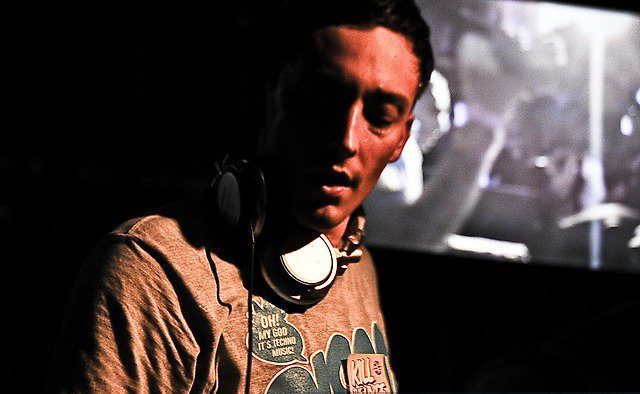 36022_407278959444_585619444_4202373_6522989_n