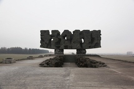 Paul_Huf_Foto_Eingang_Majdanek_Denkmal_720 Paul_Huf_Foto_Eingang_Majdanek_Denkmal_720