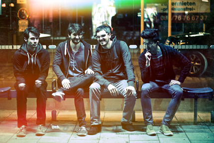 Waves_2013-Photo-by-Upclose Waves_2013-Photo-by-Upclose