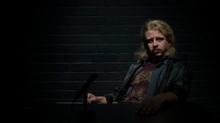 Eugen (Stefan Palleis) im Verhör_c_HSchmelzer