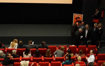 10346811_863558493670823_1408786072_n