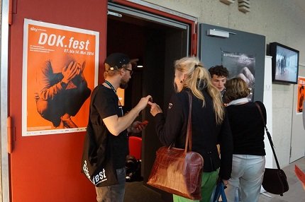 967675_863558503670822_592211989_n