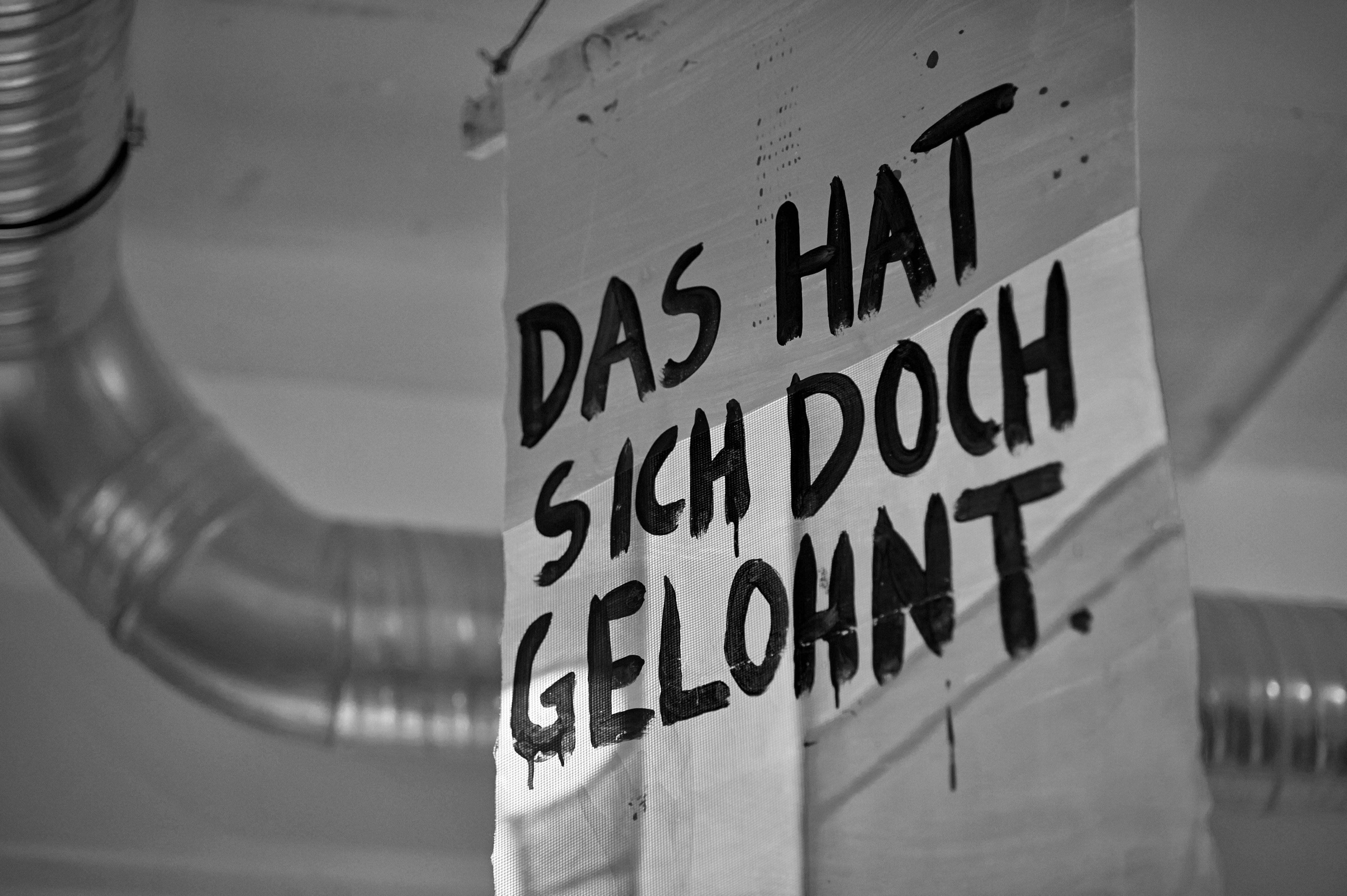Element der Ausstellung „Nein“ von Anna McCarthy (Gewinnerin des Förderpreises 2014 des Kunstclub13) Foto: Alescha Birkenholz für PLATFORM