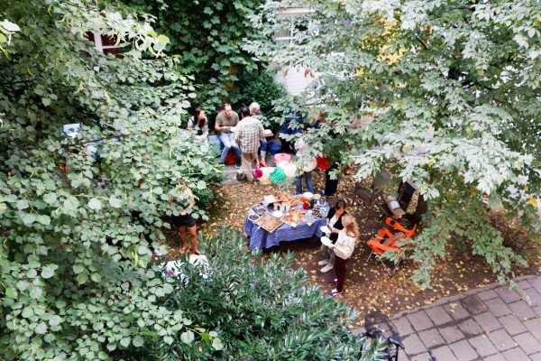 Mucbook: Rückblick Restaurant Day 16.8., Blick von oben aufHinterhof