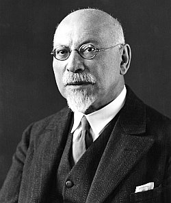 Lucian%20Scherman_Portrait