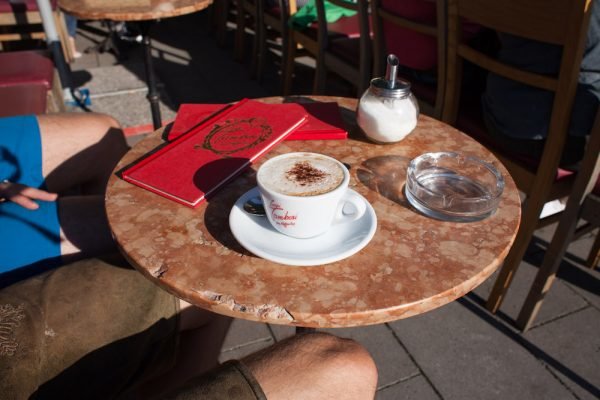 Mucbook: Tambosi, München