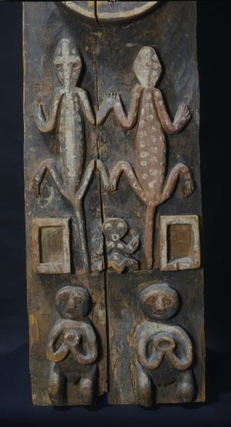 93-13holzblock_kamerun_detail2_sam_jpg_gross