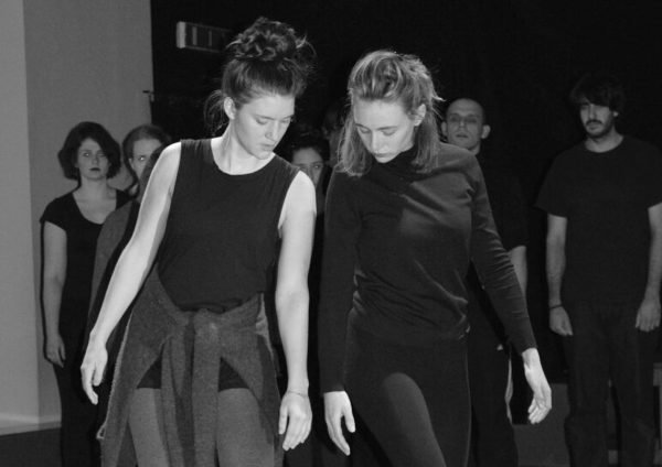 Warten. Eine Bewegungsperformance