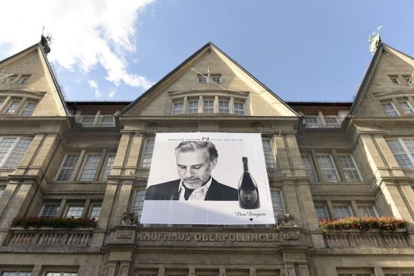 API_DOM_PERIGNON_POP_UP_OBERPOLLINGER0000001