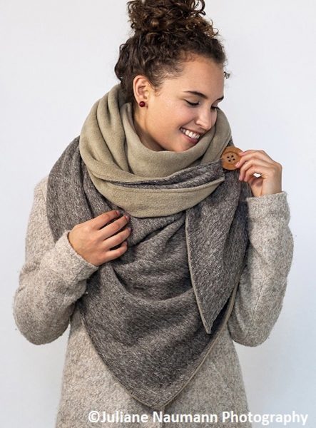 Dame mit Schal