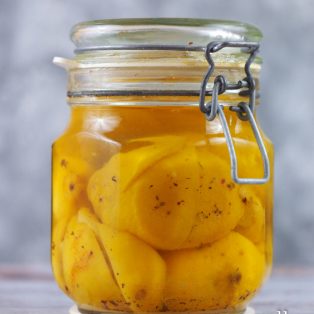 Eingelegte Salzzitronen: Eine marokkanische Köstlichkeit