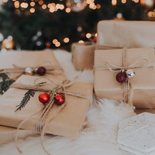 Verstaubte Geschenkideen neu und heimatbezogen aufgerollt: Weihnachten 2021